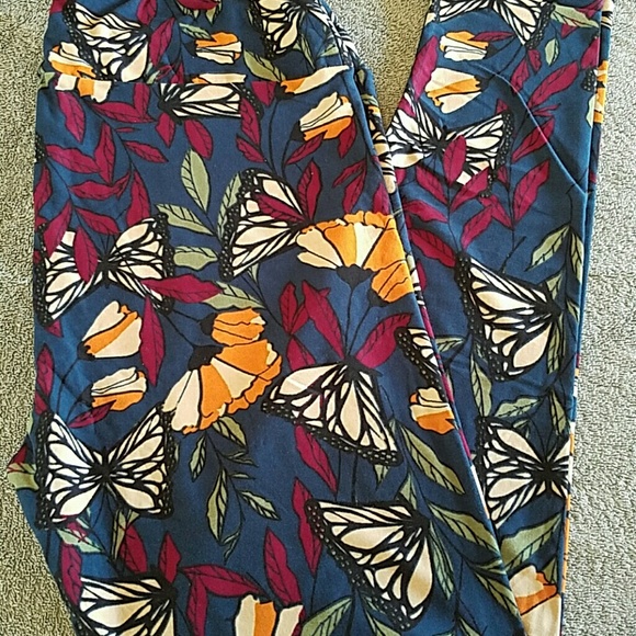 LuLaRoe Pants - NWOT LuLaRoe TC Leggings